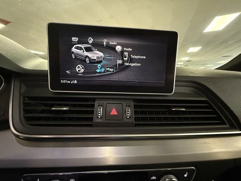Used 2019 Audi SQ5 Premium Plus w/ Premium Plus Package image 22