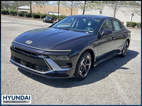 New 2026 Hyundai Sonata SEL FWD image 3