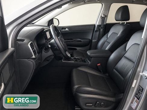 Used 2020 Kia Sportage EX w/ Option Group 15 FWD image 8
