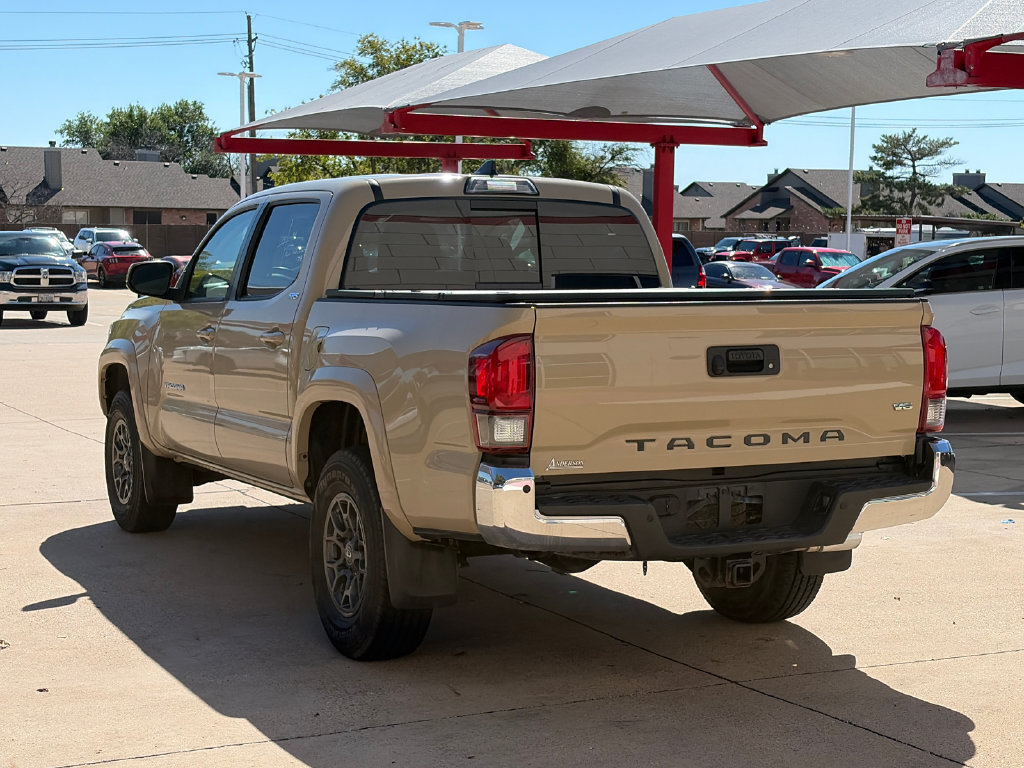 Used 2018 Toyota Tacoma SR5 RWD image 5
