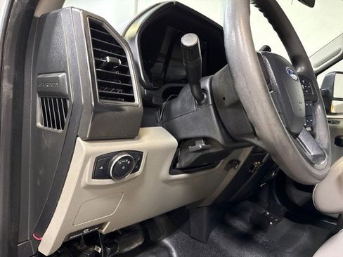 Used 2018 Ford F350 XL image 23