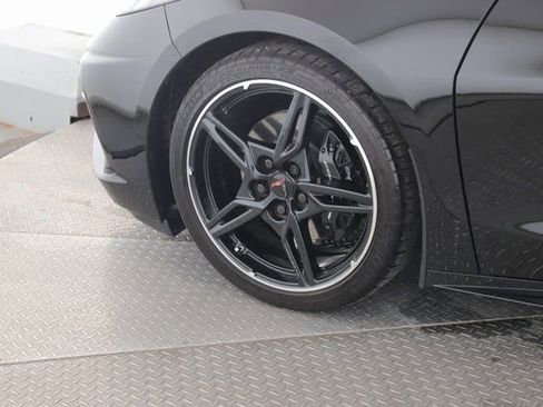 Used 2024 Chevrolet Corvette Stingray Premium Cpe image 13
