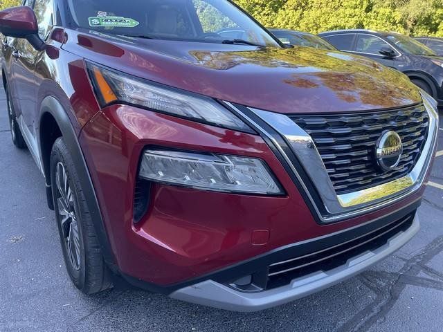 Used 2021 Nissan Rogue SV FWD image 10