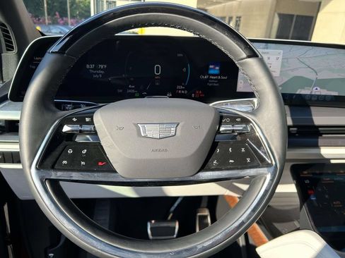 New 2026 Cadillac Vistiq Luxury AWD/4WD image 23