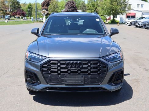 Used 2024 Audi Q5 e Prestige w/ Prestige Package AWD/4WD image 2