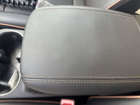 Used 2024 GMC Canyon AT4 w/ AT4 Premium Package image 34