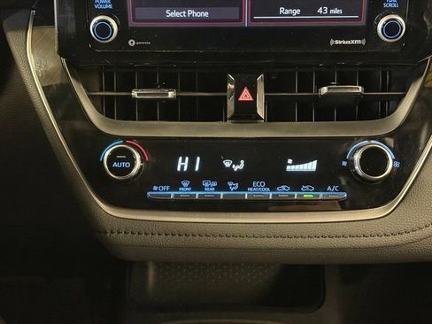 Used 2022 Toyota Corolla SE image 24
