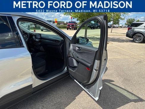Used 2024 Ford Escape Active AWD/4WD image 41