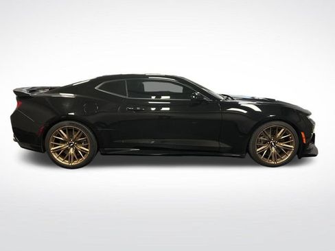 Used 2017 Chevrolet Camaro ZL1 RWD image 6