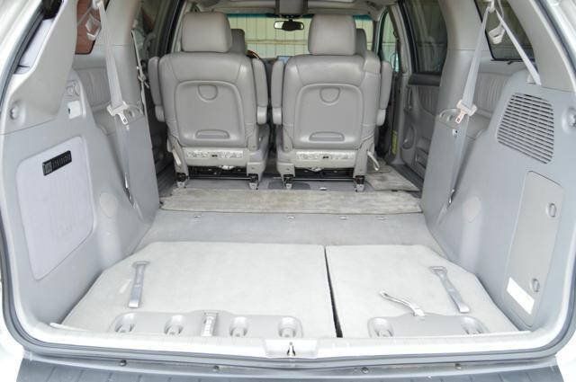 Used 2004 Toyota Sienna XLE Limited w/ Limited Pkg 5 FWD image 41