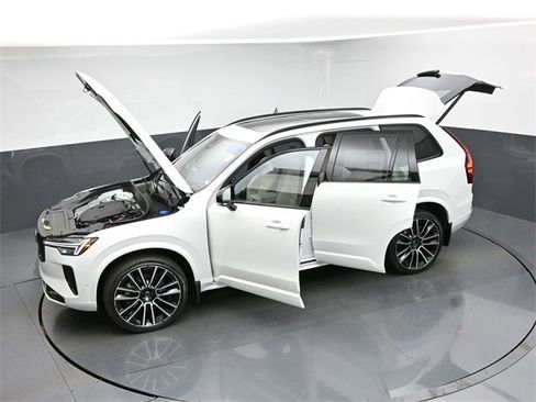 New 2026 Volvo XC90 B6 Ultra w/ Lounge Package image 53