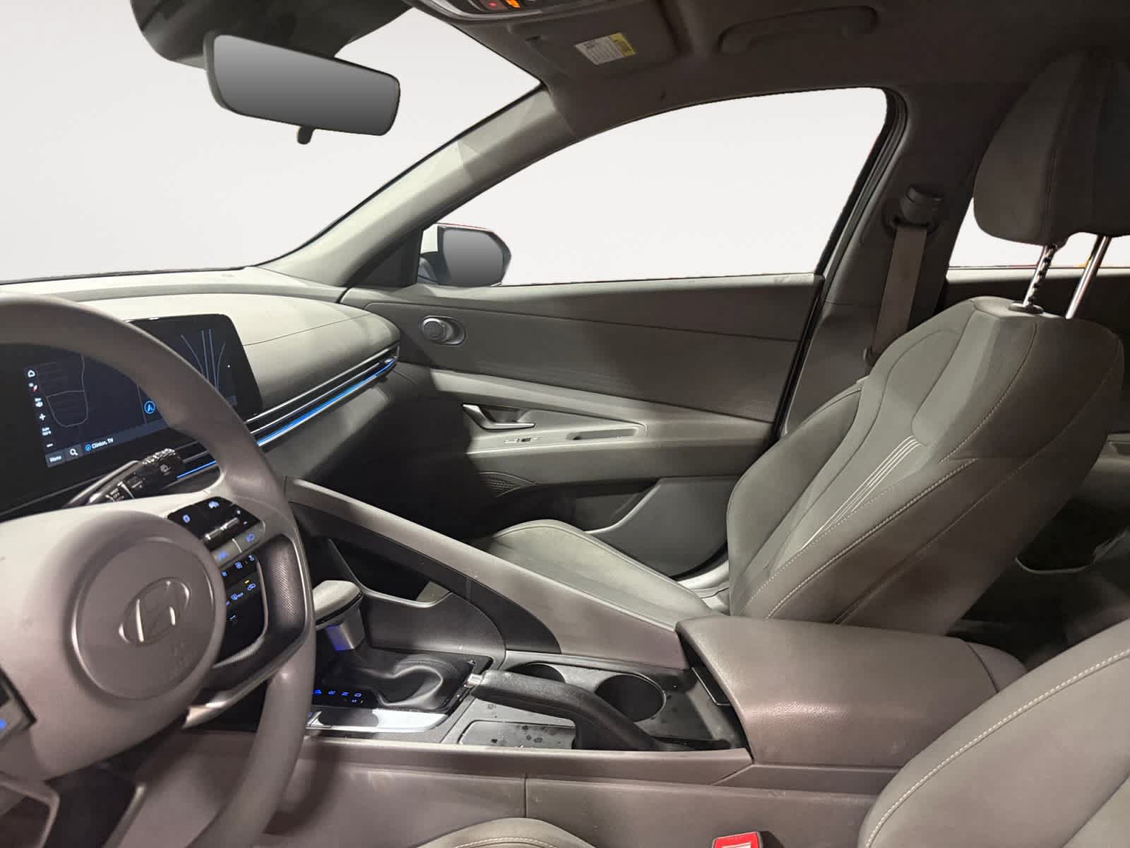 Used 2024 Hyundai Elantra SEL FWD image 10