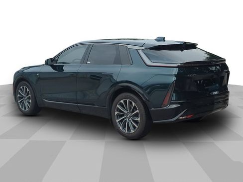 Used 2024 Cadillac Lyriq Sport AWD/4WD image 4