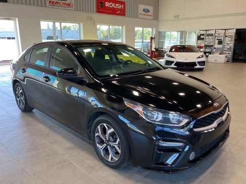Used 2021 Kia Forte LXS image 3