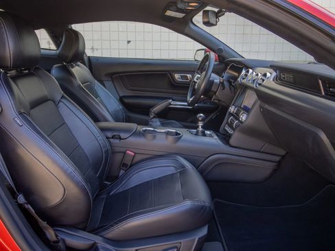 Used 2020 Ford Mustang GT Premium w/ GT Performance Package RWD image 21