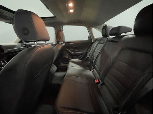 Used 2024 Volkswagen Jetta SE w/ Panoramic Sunroof Package FWD image 14