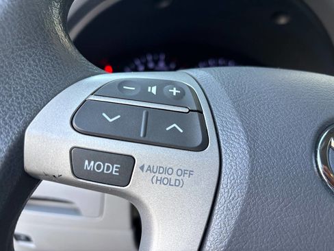 Used 2011 Toyota Camry LE w/ LE Extra-Value Pkg image 29