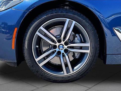 Certified 2023 BMW 530i w/ Premium Package RWD image 11