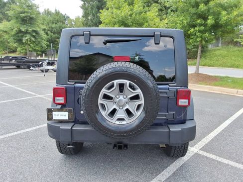Used 2013 Jeep Wrangler Unlimited Rubicon w/ Connectivity Group AWD/4WD image 6
