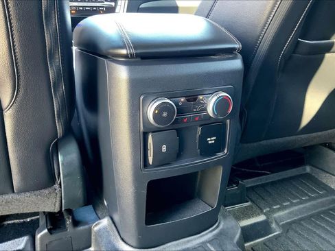 Used 2021 Ford Explorer Limited w/ Equipment Group 301A RWD image 36