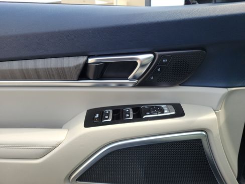 Used 2024 Kia Telluride SX FWD image 17