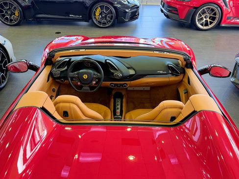 Used 2016 Ferrari 488 Spider image 14