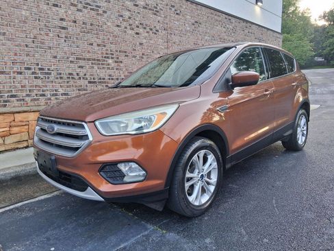 Used 2017 Ford Escape SE AWD/4WD image 1