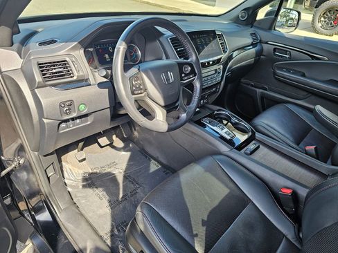 Used 2020 Honda Pilot Black Edition image 24