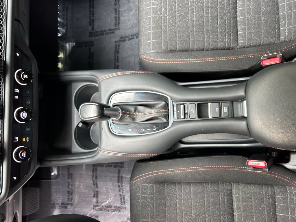 Used 2025 Honda HR-V Sport image 17