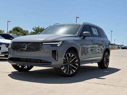 New 2025 Volvo XC90 T8 Plus w/ Protection Package Premier