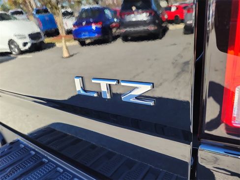 Certified 2025 Chevrolet Silverado 2500 LTZ w/ LTZ Convenience Package image 10