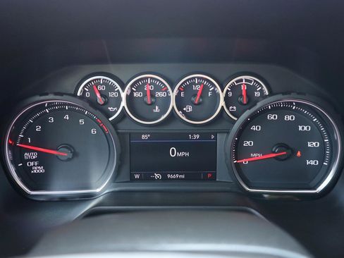 Used 2024 Chevrolet Suburban LS w/ Driver Alert Package RWD image 9