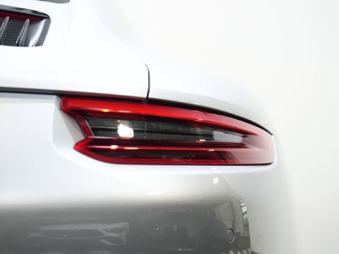 Used 2017 Porsche 911 Carrera S image 18