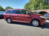 Used 2016 Toyota Sienna L image 1