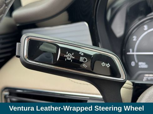 Used 2022 Lincoln Corsair AWD w/ Premium Package image 13
