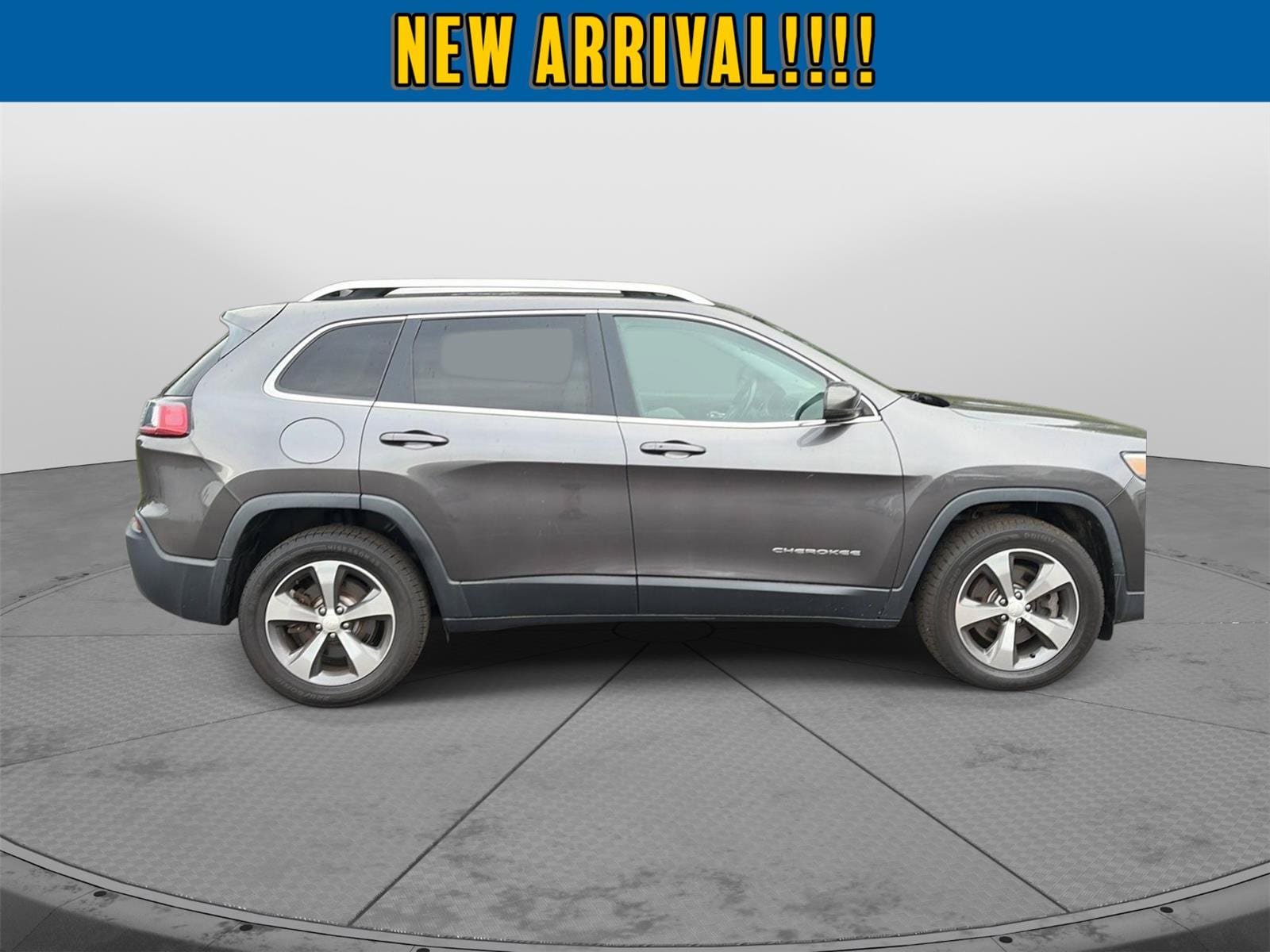 Used 2019 Jeep Cherokee Limited AWD/4WD image 8