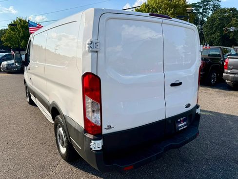 Used 2016 Ford Transit 150 130 Low Roof RWD image 3