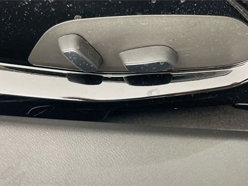 Used 2022 Chevrolet Corvette Stingray Convertible w/ 1LT image 45