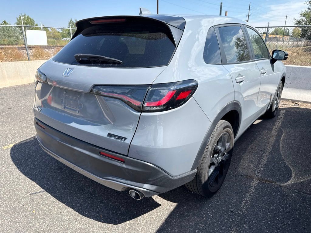 Used 2024 Honda HR-V Sport image 2