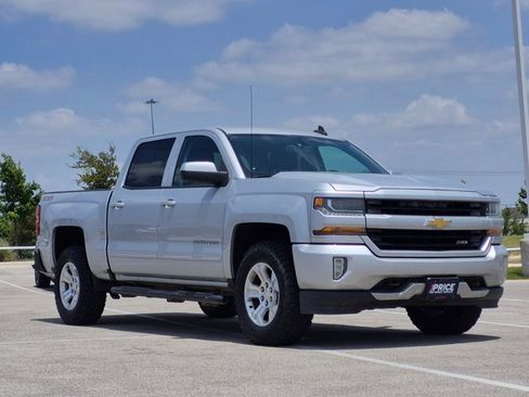 Used 2016 Chevrolet Silverado 1500 LT w/ All Star Edition AWD/4WD image 3