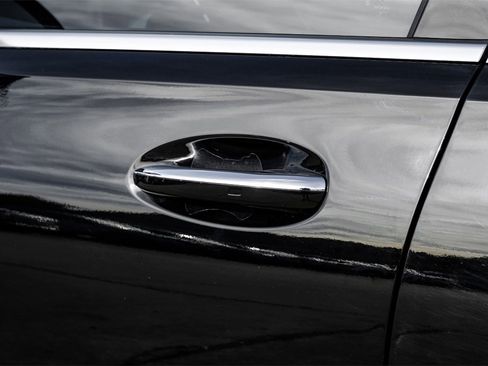 Used 2022 Mercedes-Benz C 300 Sedan w/ Exclusive Trim Package image 41