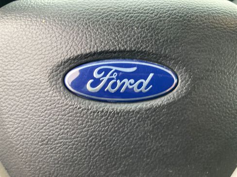 Used 2019 Ford F150 Lariat w/ Trailer Tow Package AWD/4WD image 26