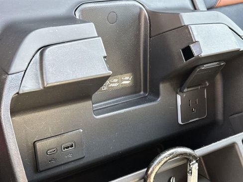 Used 2025 GMC Sierra 1500 AT4 image 41