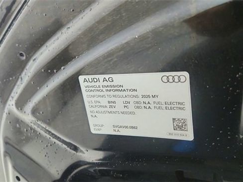 Used 2025 Audi A6 e-tron Prestige w/ Black Warm Weather Package image 67