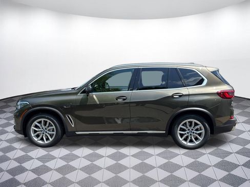 Certified 2023 BMW X5 xDrive45e w/ Executive Package AWD/4WD image 2