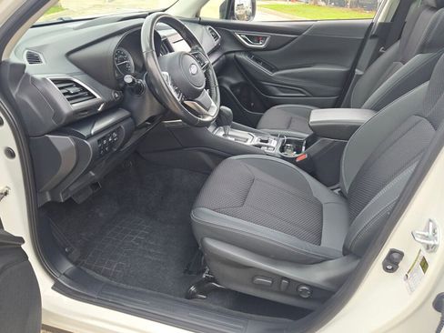 Used 2024 Subaru Forester Premium image 21