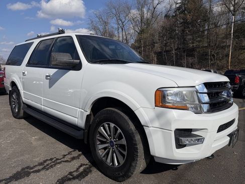 Used 2017 Ford Expedition EL XLT image 2
