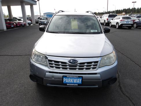 Used 2013 Subaru Forester 2.5X AWD/4WD image 8