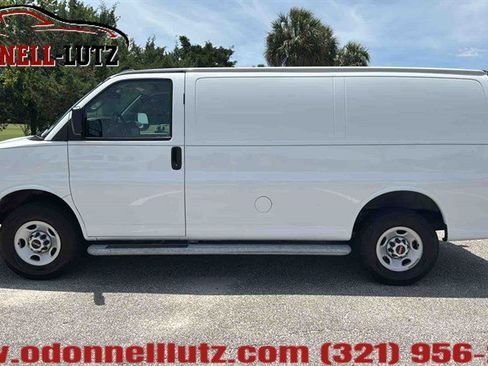 Used 2024 GMC Savana 2500 w/ Driver Convenience Package RWD image 3