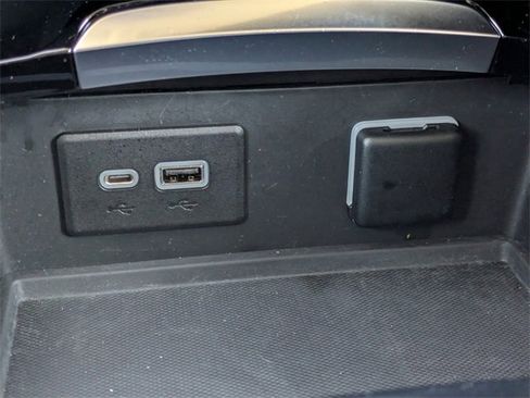 Used 2021 Buick Envision Essence w/ Sport Touring Package image 26